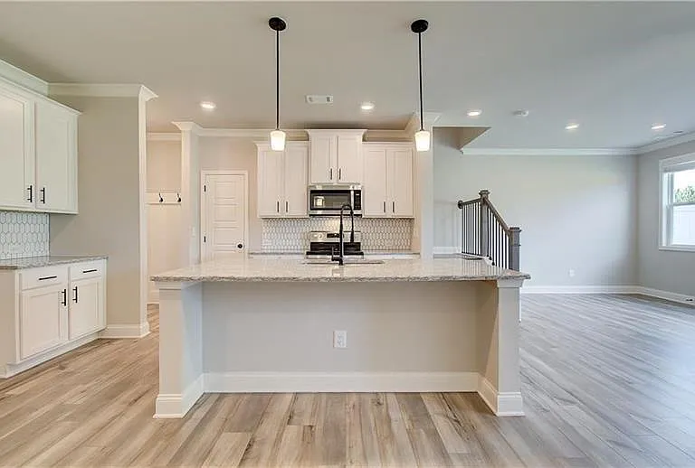 4654 Cypress Landing Way — Photo 4