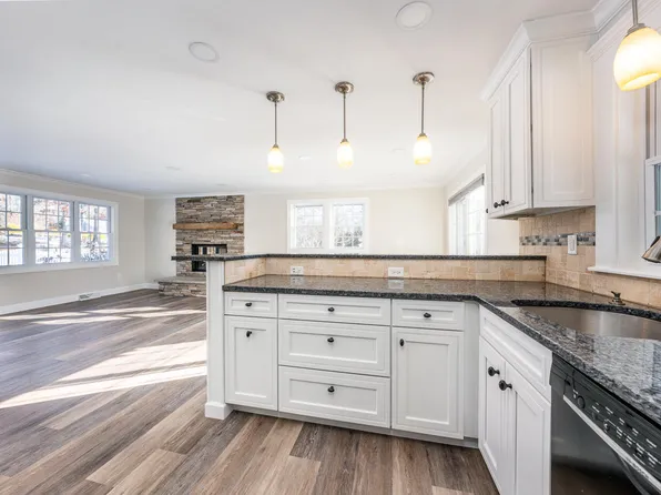 99 Wood Duck Road, Marstons Mills, MA 02648