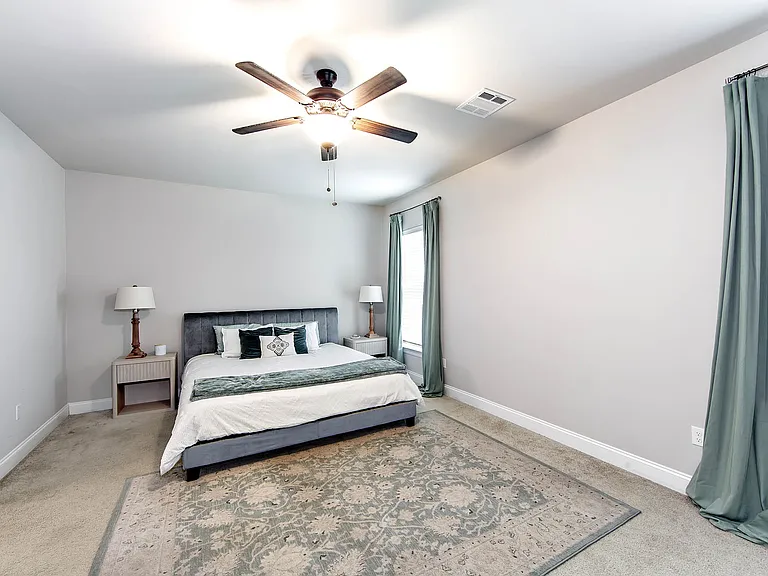 110 Devon Ct — Photo 7