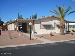 120 W Pinon Dr, Green Valley, AZ 85614