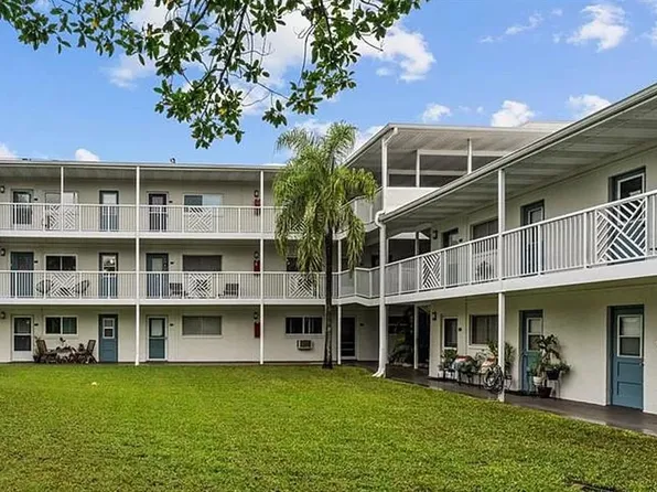 320 LAKEVIEW STREET #214, ORLANDO, FL 32804