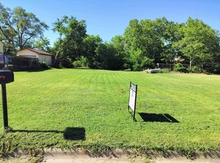 327 W 11th St, Russell, KS 67665