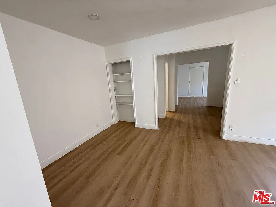 Building Photo - 3307 Pico Blvd #3309