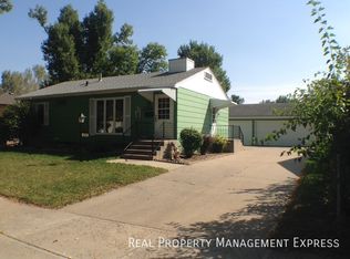 233 E Pam Rd, Sioux Falls, SD 57105