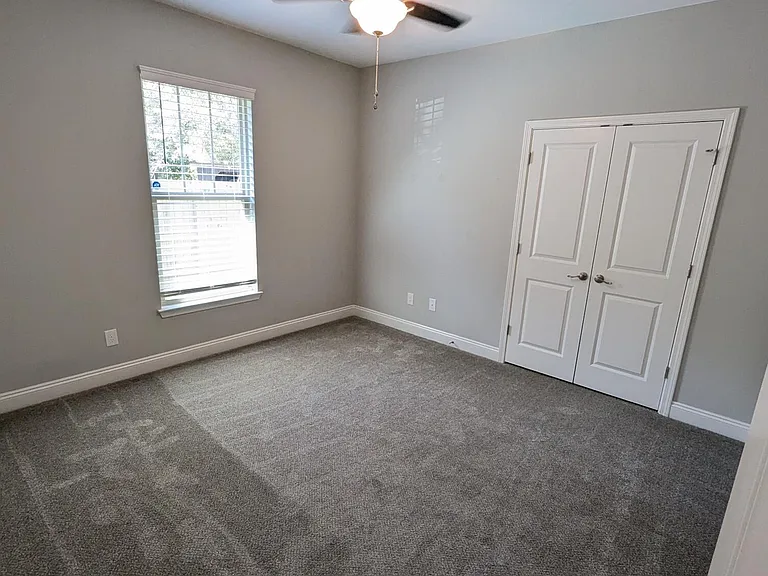 3135 Hickory St — Photo 14