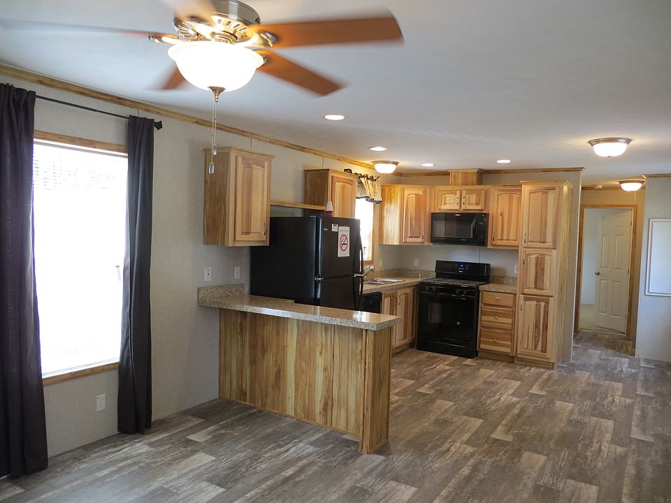 1st image of 204 Halfmoon Cir