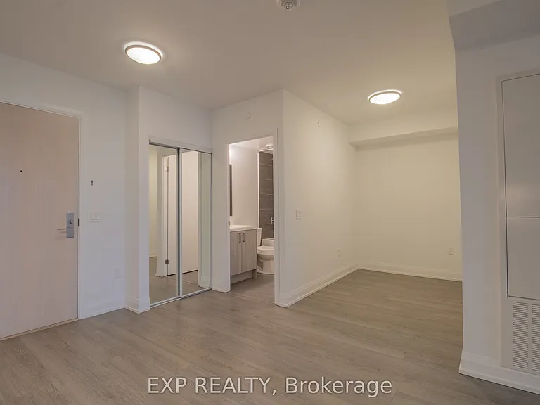 77 Mutual St #2210 — Photo 25