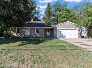 825 E Willoughby Rd, Lansing, MI 48911