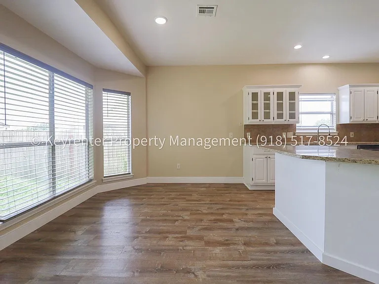 806 W 118th St S — Photo 25