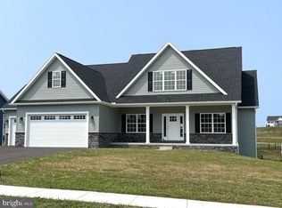 1111 Divinity Dr, Greencastle, PA 17225