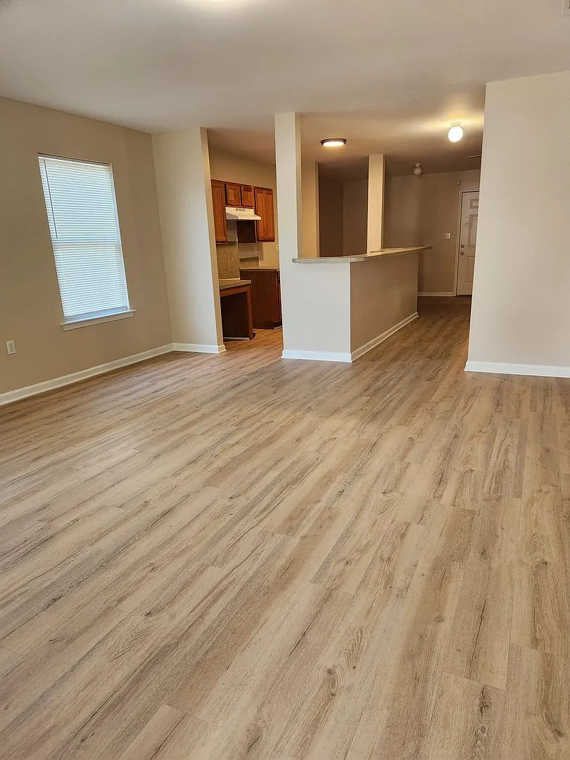 House for Rent — Photo 2