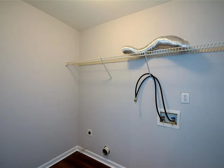 3063 Grace Ct — Photo 22
