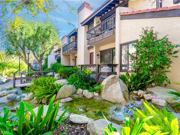 21730 Marylee St Unit 42, Woodland Hills, CA 91367