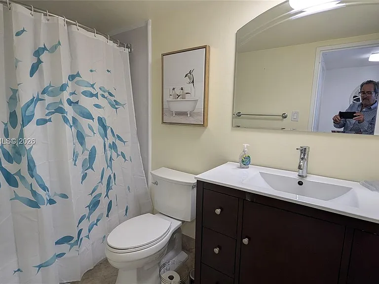 5161 Collins Ave #1217 — Photo 14
