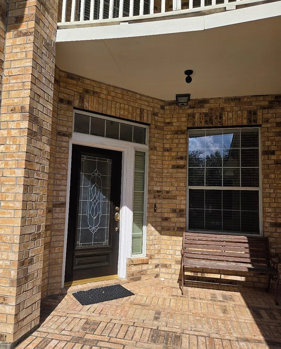 4 bed, 2.5 bath, 3351 sqft, $3,000 — Photo 4