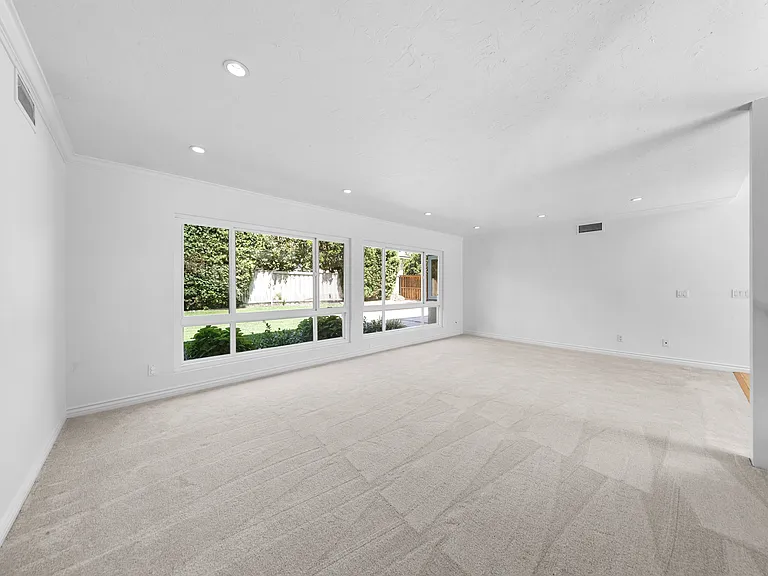 1518 S Brentford Ave — Photo 6