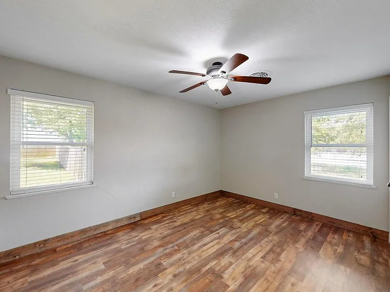6625 Conveyor Dr — Photo 15