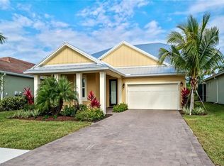 14667 Topsail Dr, Naples, FL 34114