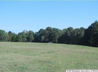 1 Aiken Rd, Senatobia, MS 38668