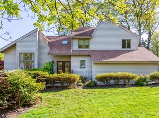 31 Drake Ct, Randolph, NJ 07869