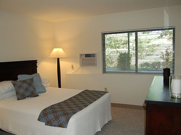 Queen Anne's Gate Apartments