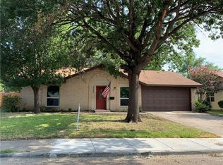 2003 Greenwood Rd, Carrollton, TX 75006
