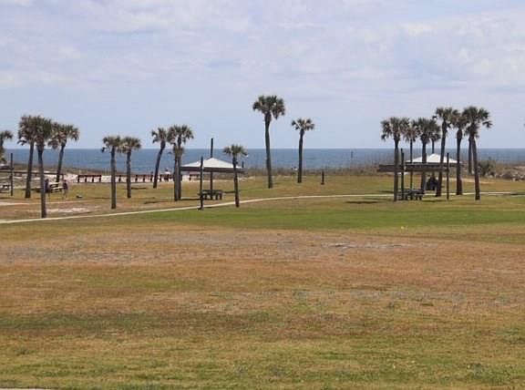 3rd image of 524 Sea Island Dr