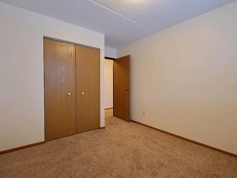 Fargo, ND France Apartments | Bedroom