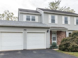 302 Flourtown Rd, Lafayette Hill, PA 19444