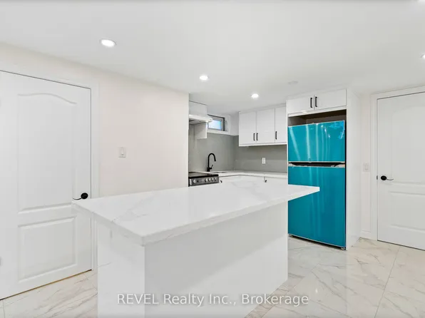 462D Carlton St, Saint Catharines, ON
