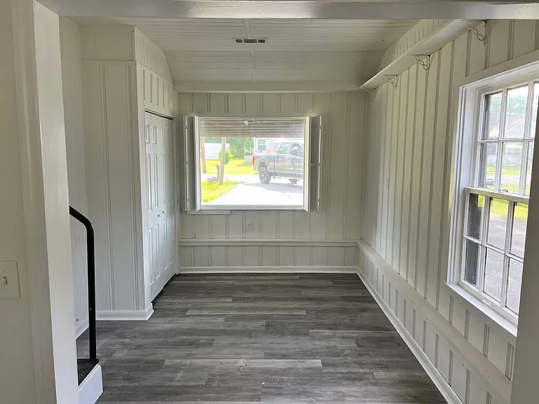 1604 Truman Ave — Photo 10