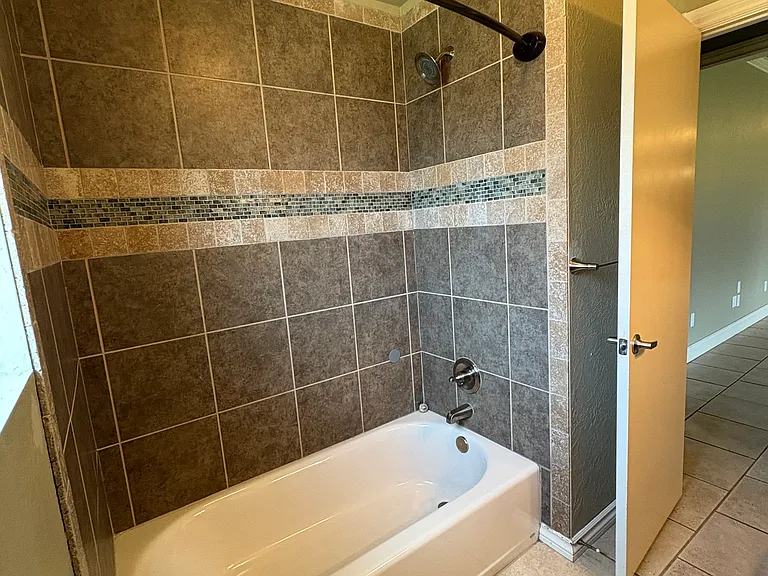 404 Bob White Rd — Photo 17
