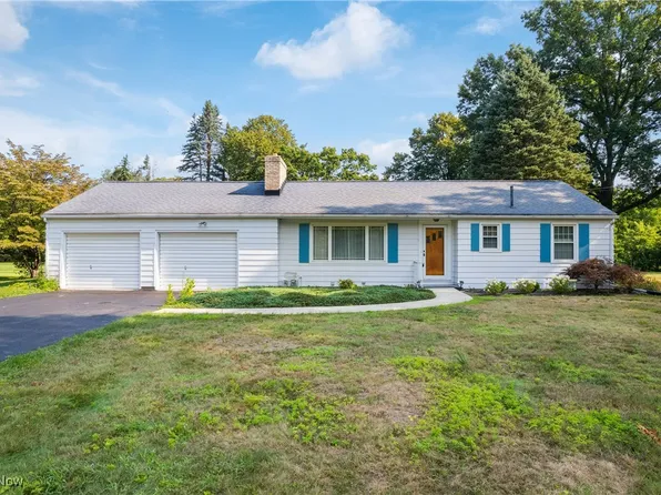 3008 Meadowwood St NW, Massillon, OH 44646