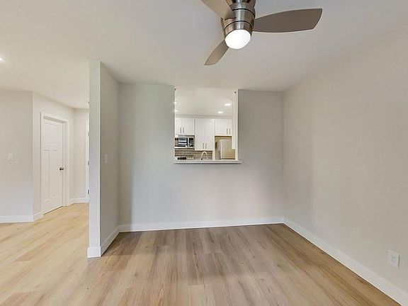 2nd image of 725 Cowper St APT 31