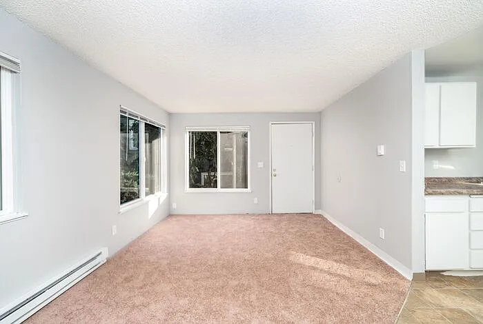 8332 SW 21st Ave #1 — Photo 5
