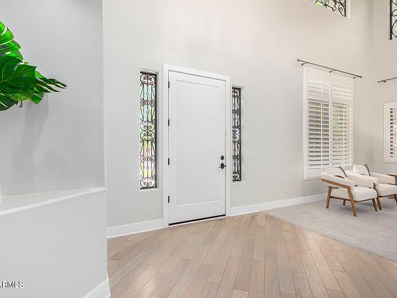 3rd image of 3127 E STANFORD Avenue
