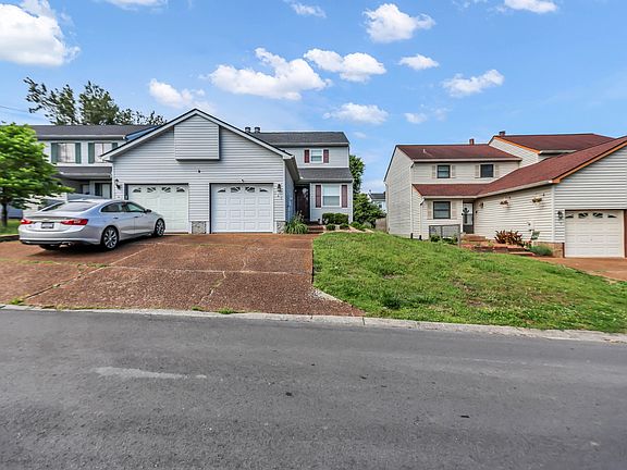 3rd image of 107 Maple Way N