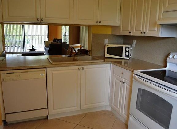 5th image of 6291 Bahia Del Mar Cir APT 216