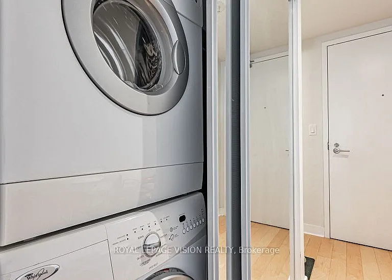 58 Orchard View Blvd #1109 — Photo 8