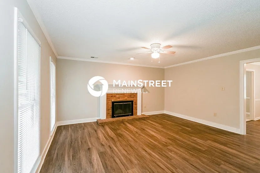7056 Atherton Cv — Photo 2