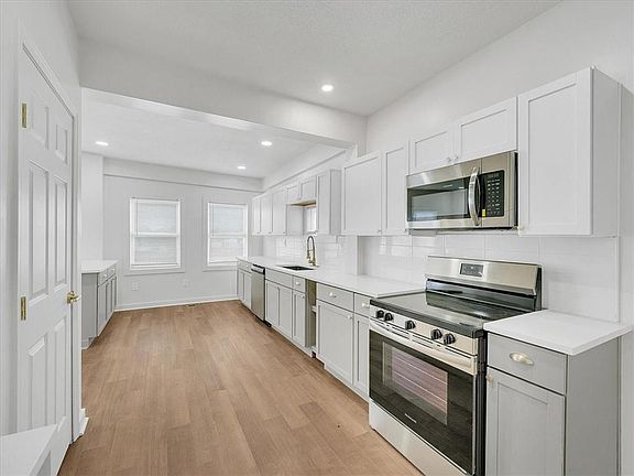 3rd image of 3744 Montgall Ave