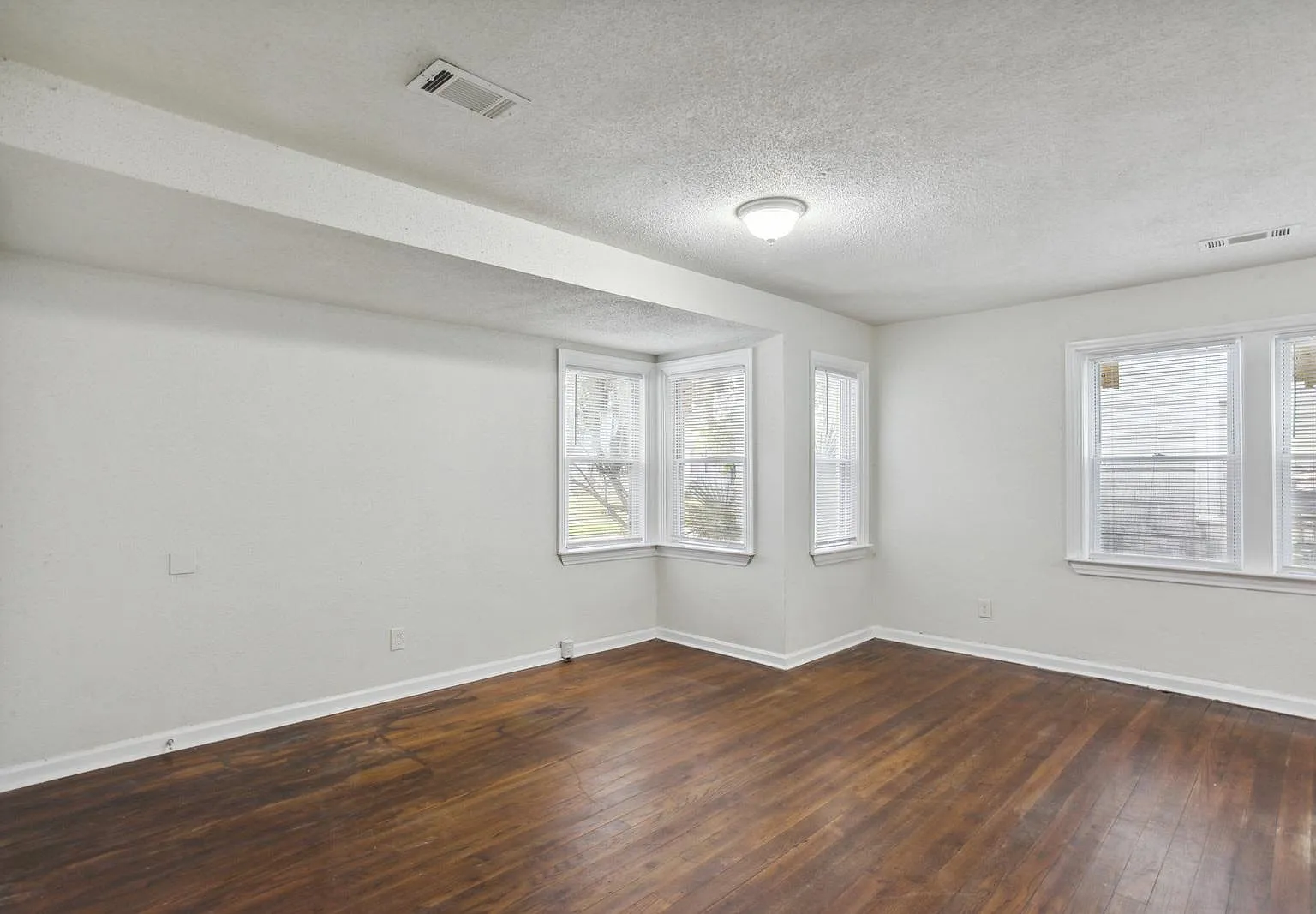 1 bed, 600 sqft, $1,195 — Photo 4
