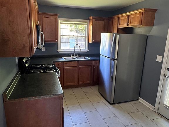 2nd image of 2601 Blue Spring Rd NW