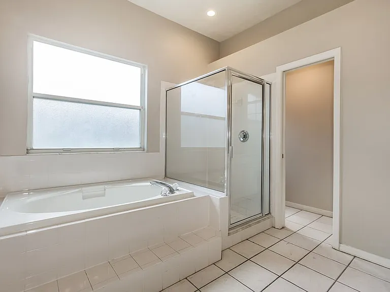 2304 Golf Manor Blvd — Photo 12