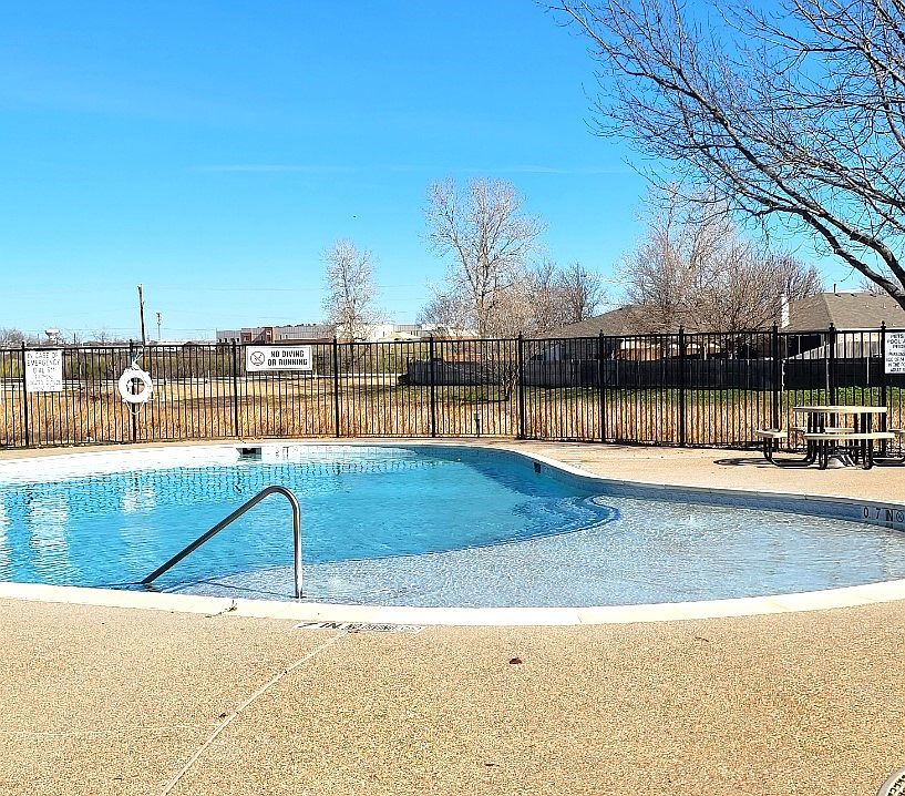 1st image of 8336 Horseshoe Bend Dr
