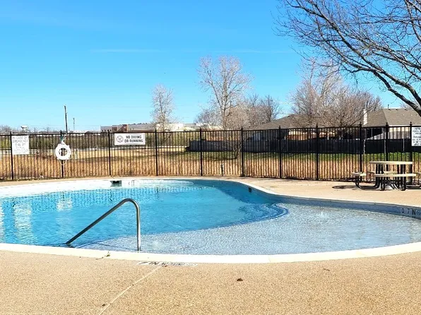 8336 Horseshoe Bend Dr, Fort Worth, TX 76131