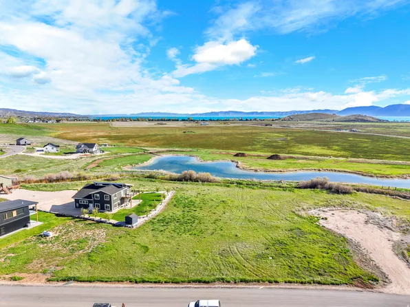 303 E Lake Cir, Garden City, UT 84028