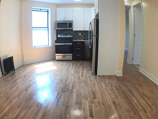 Rented by Lang Realty LLC | media 3
