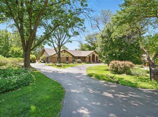 1954 Grassy Ridge Rd, Saint Louis, MO 63122