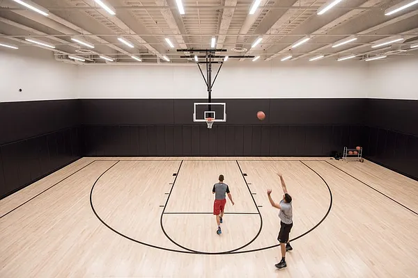 Rented by The Durst Organization | media 23